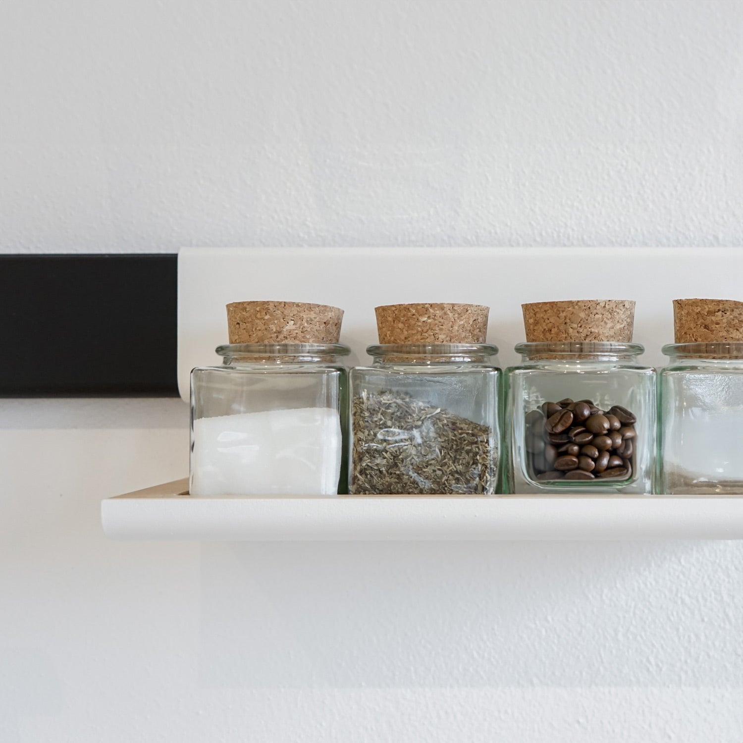 I02 <tc>shelf</tc>